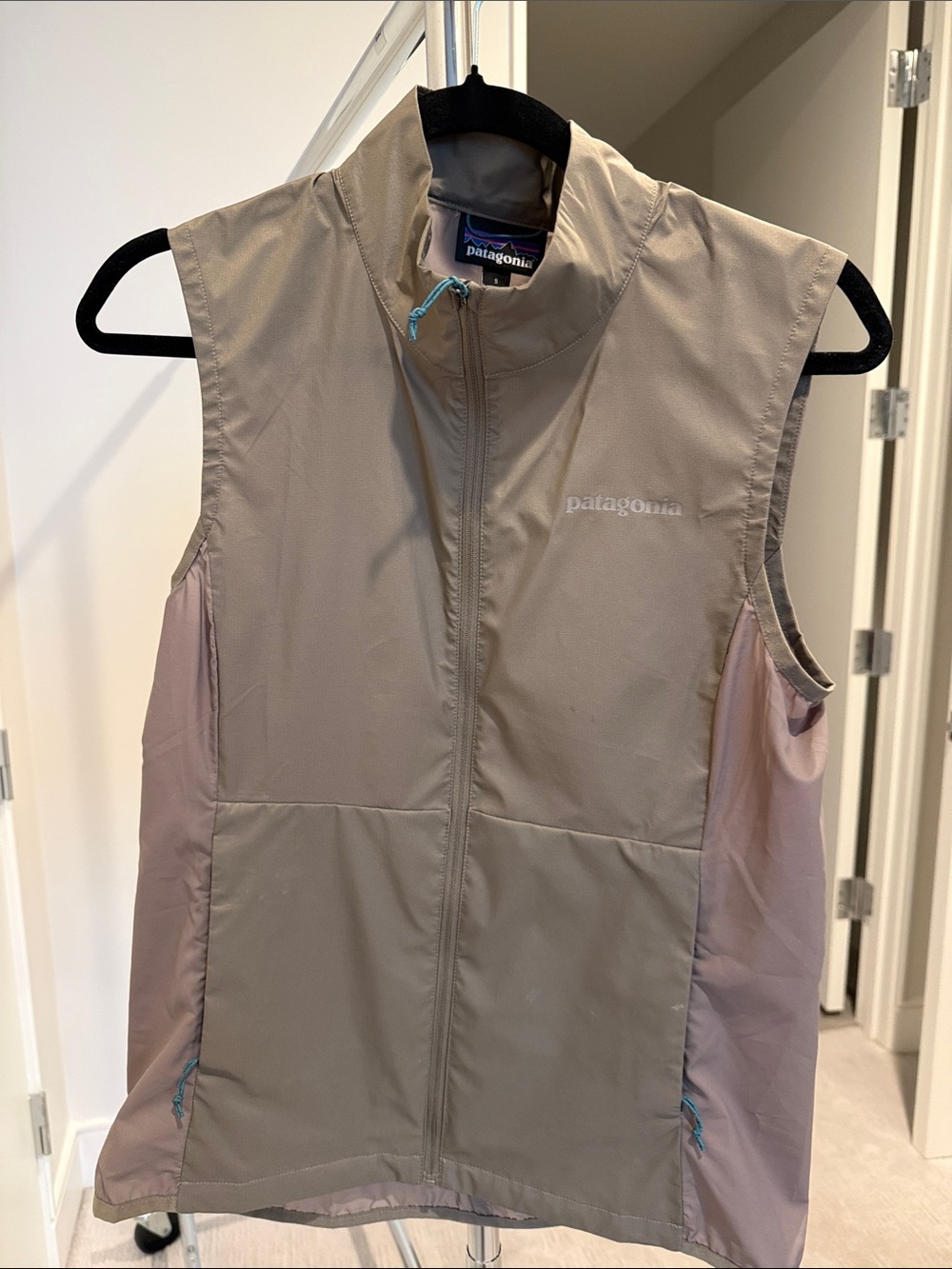Patagonia Women's Taupe Vest with Light Pink Panels